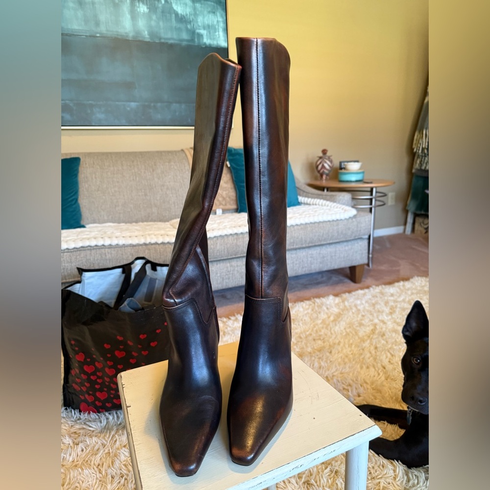 LAST CHANCE, for BRAND NEW! Vince Camuto Brown Heeled Boots all leather!